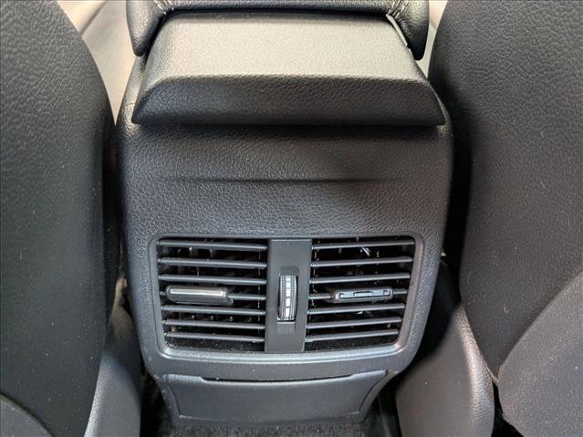 Used 2015 Mercedes-Benz CLA 250 image 18