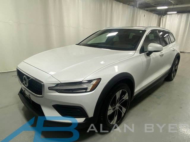 Used 2020 Volvo V60 T5 Cross Country w/ Protection Package Premier