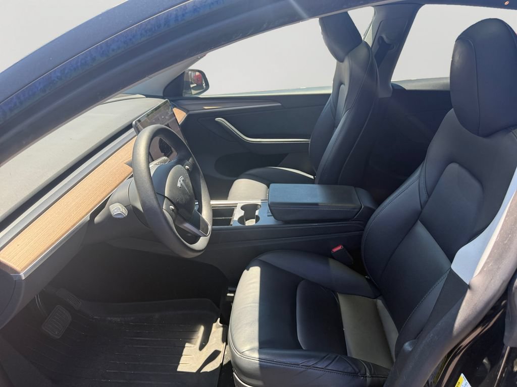 Used 2024 Tesla Model Y Long Range AWD/4WD image 20