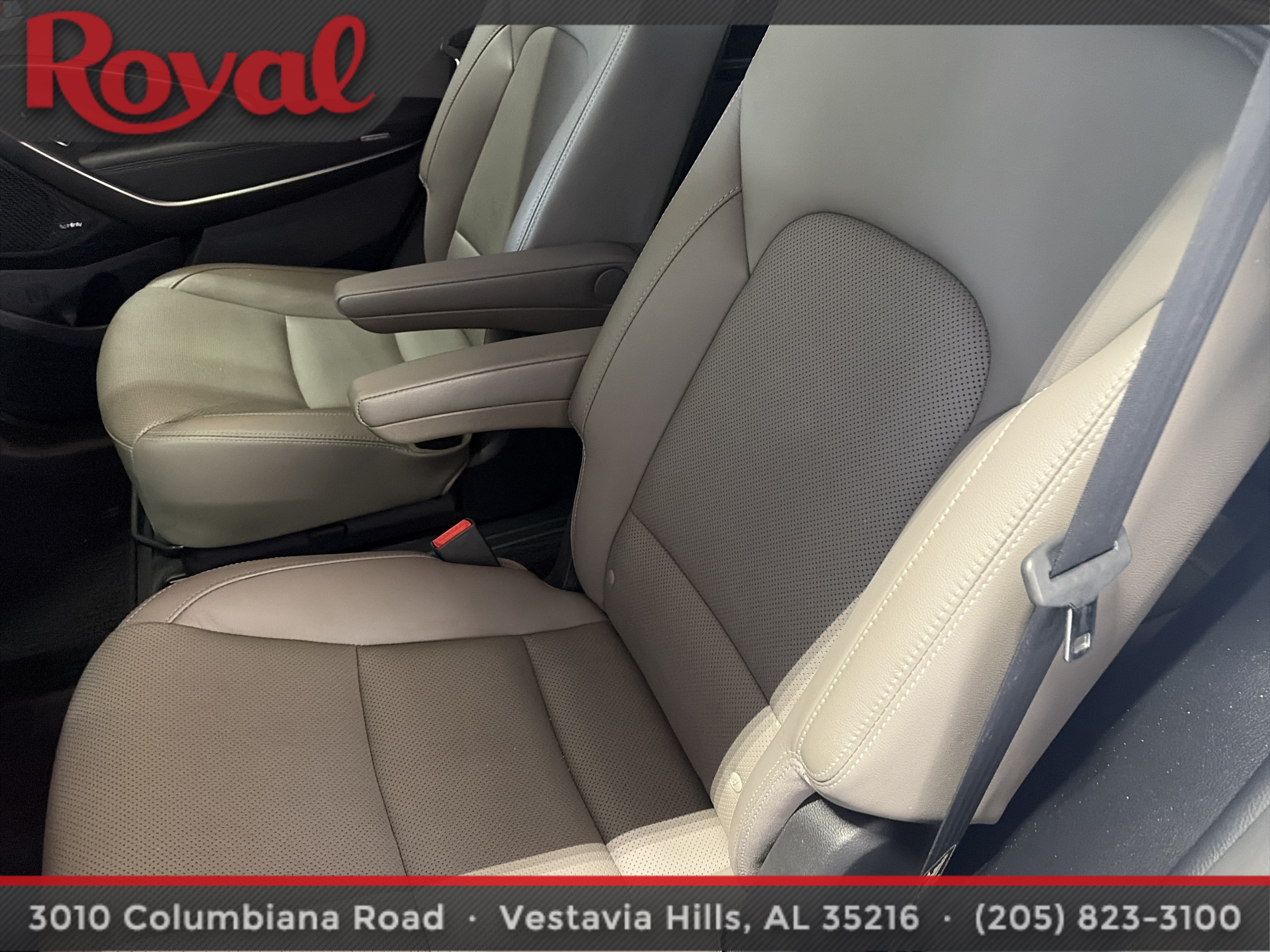 Used 2017 Hyundai Santa Fe Limited FWD image 19
