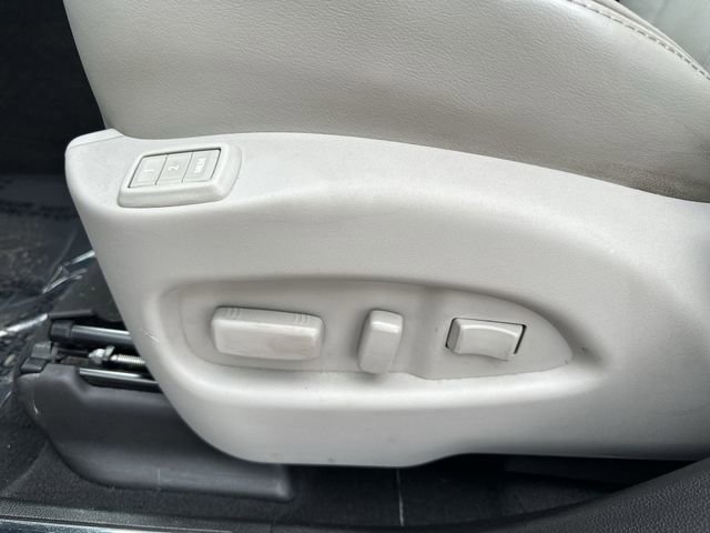 Certified 2015 Cadillac SRX Luxury w/ Driver Awareness Package FWD image 16