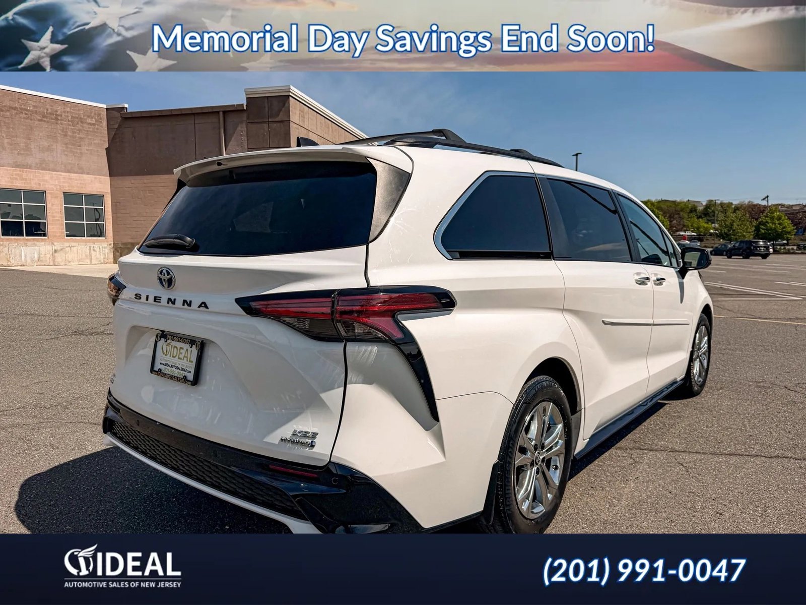 Used 2022 Toyota Sienna XSE w/ XSE Plus Package AWD/4WD image 8