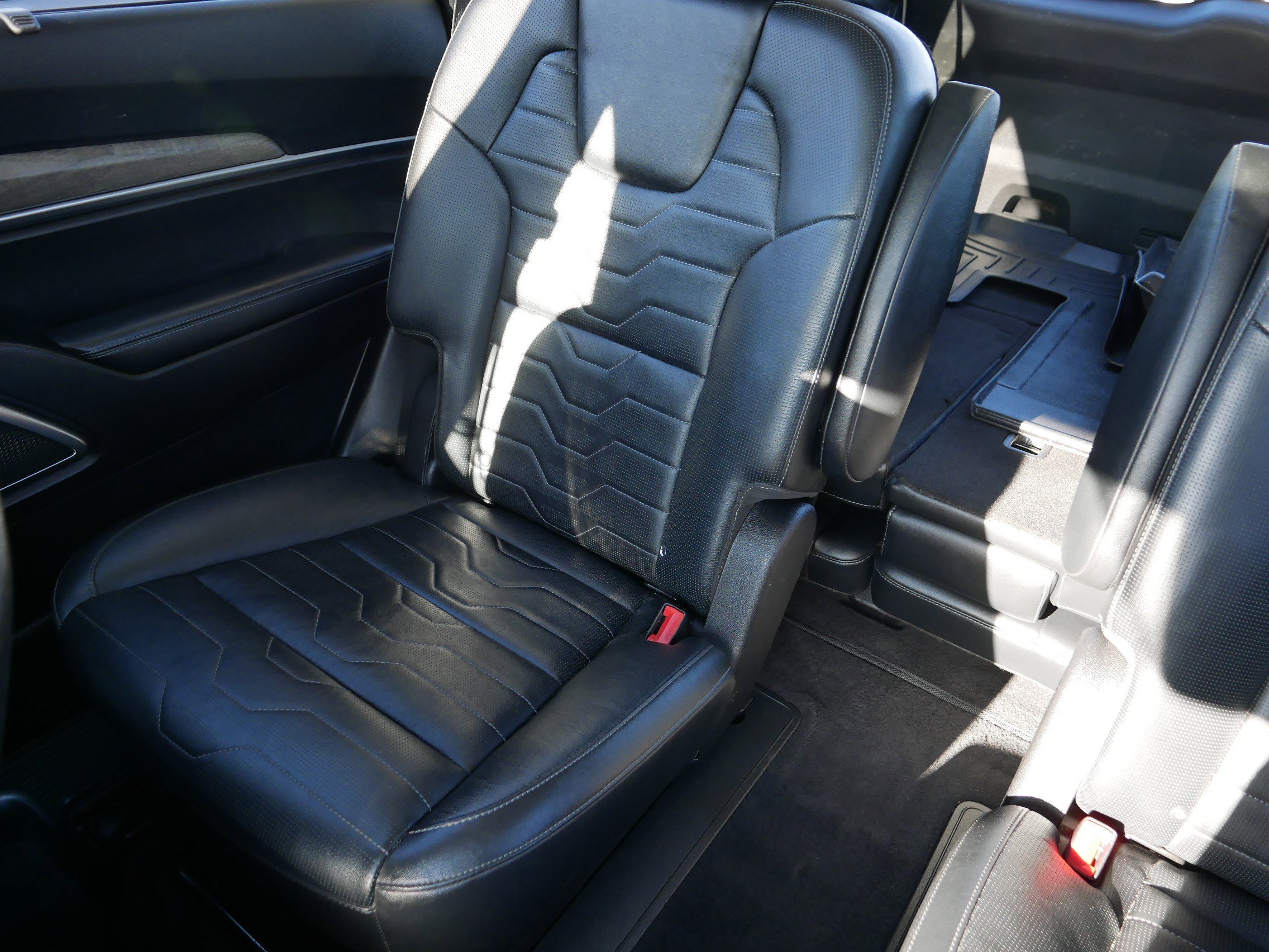 Certified 2022 Kia Telluride SX w/ SX Prestige Package image 12