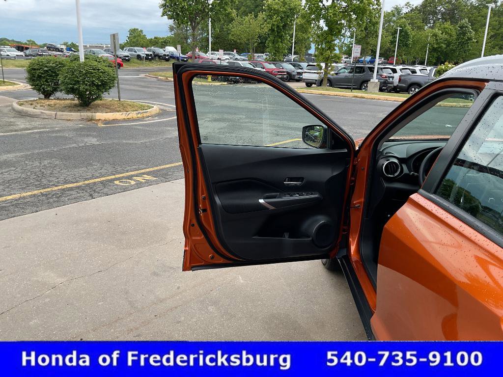 Used 2023 Nissan Kicks SV FWD image 15