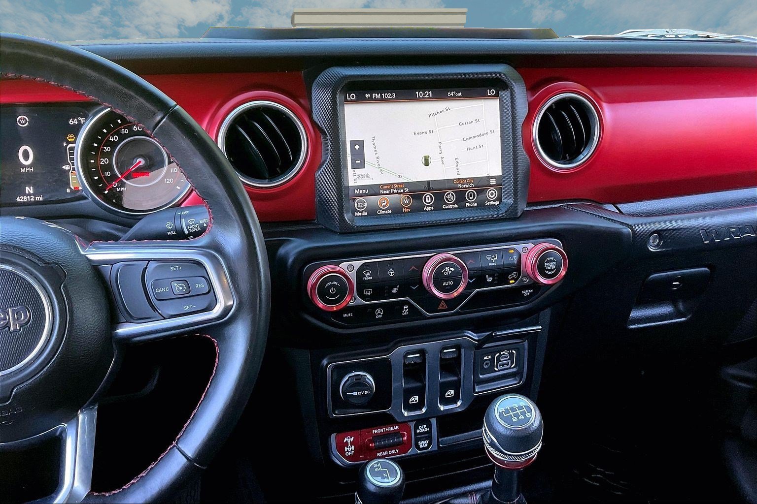 Used 2022 Jeep Wrangler Rubicon w/ LED Lighting Group AWD/4WD image 6