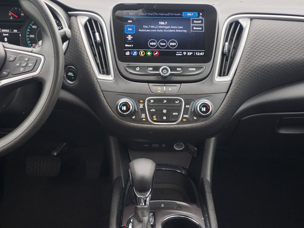 Used 2023 Chevrolet Malibu LT image 30