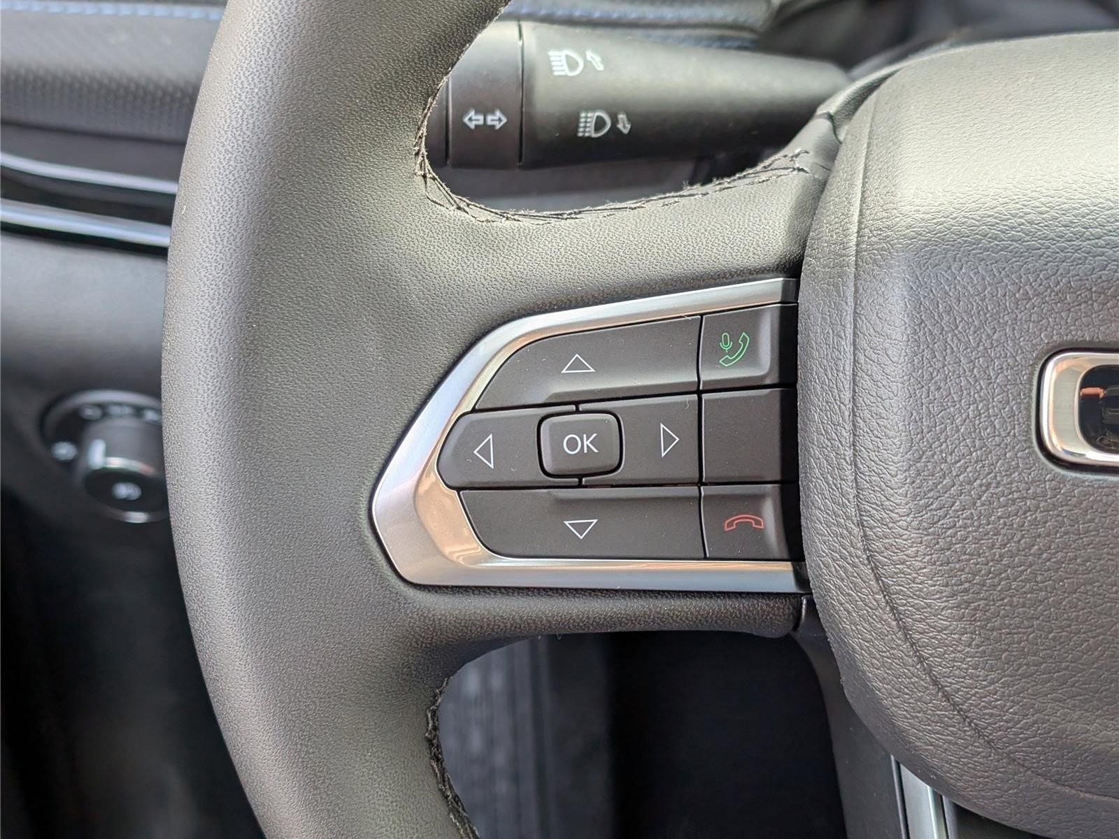New 2026 Jeep Compass Limited AWD/4WD image 17