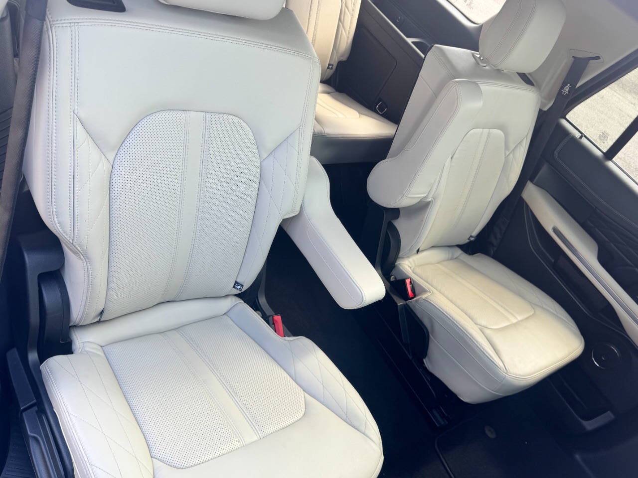 Used 2019 Ford Expedition Platinum RWD image 11