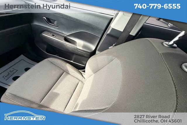 Certified 2025 Hyundai Kona SE AWD/4WD image 11