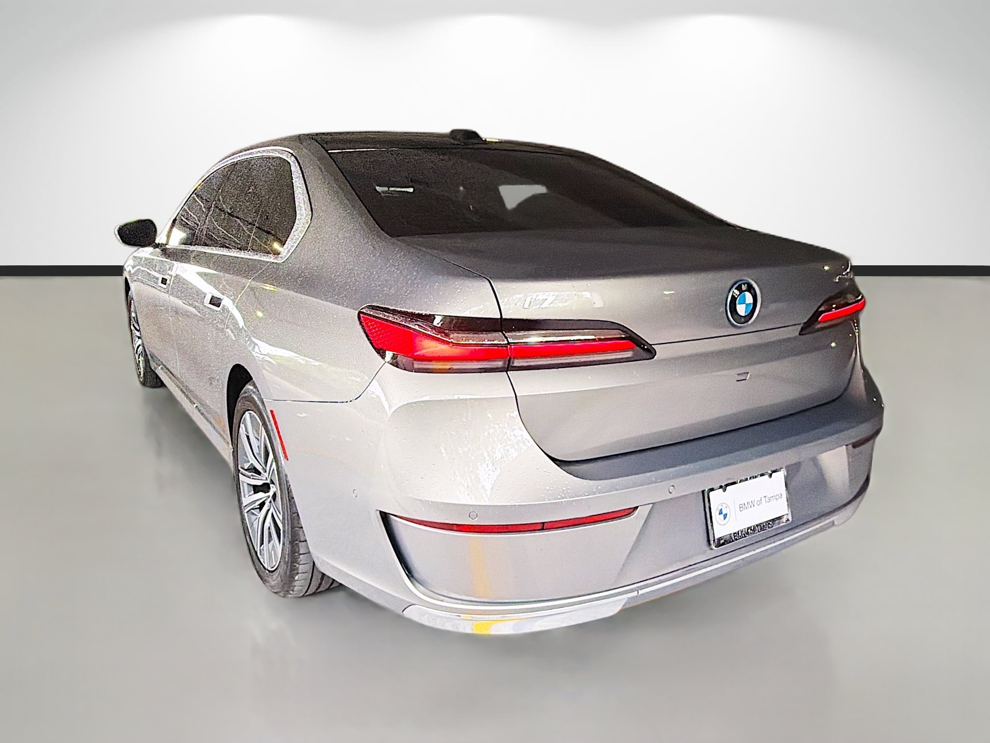 Used 2024 BMW i7 eDrive50 RWD image 5