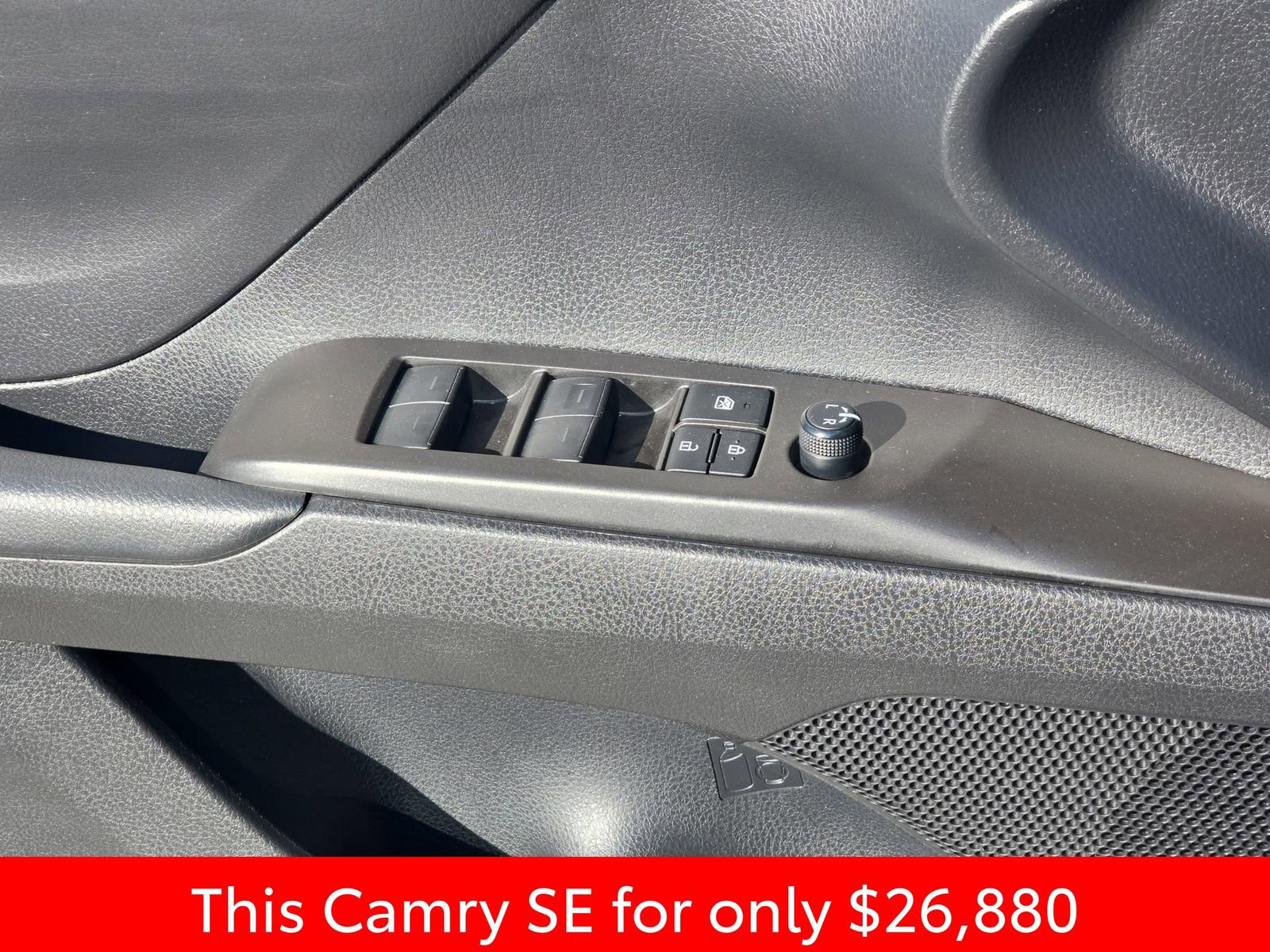 Used 2023 Toyota Camry SE image 33