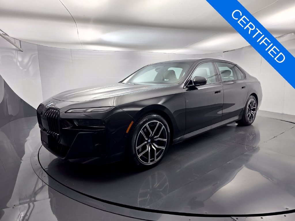 Certified 2023 BMW 740i RWD image 8