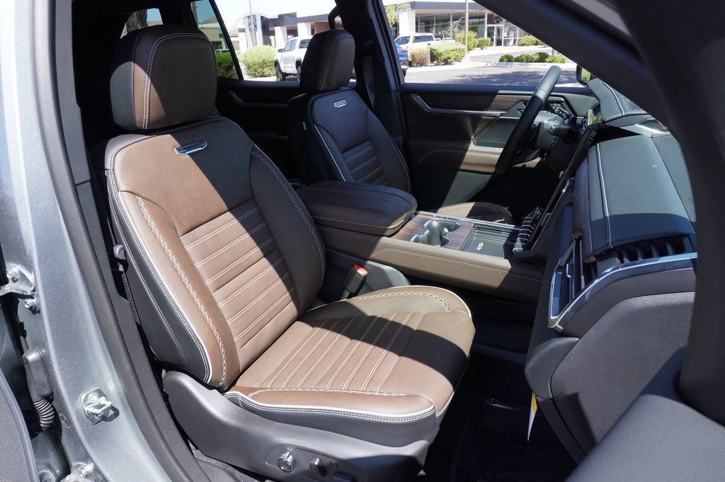 New 2026 GMC Acadia Denali Ultimate FWD image 13