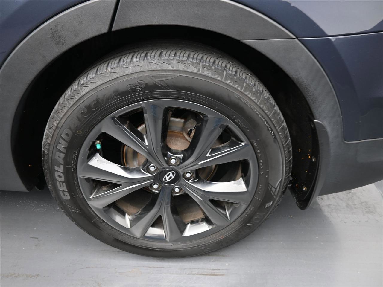 Used 2018 Hyundai Santa Fe Sport image 19