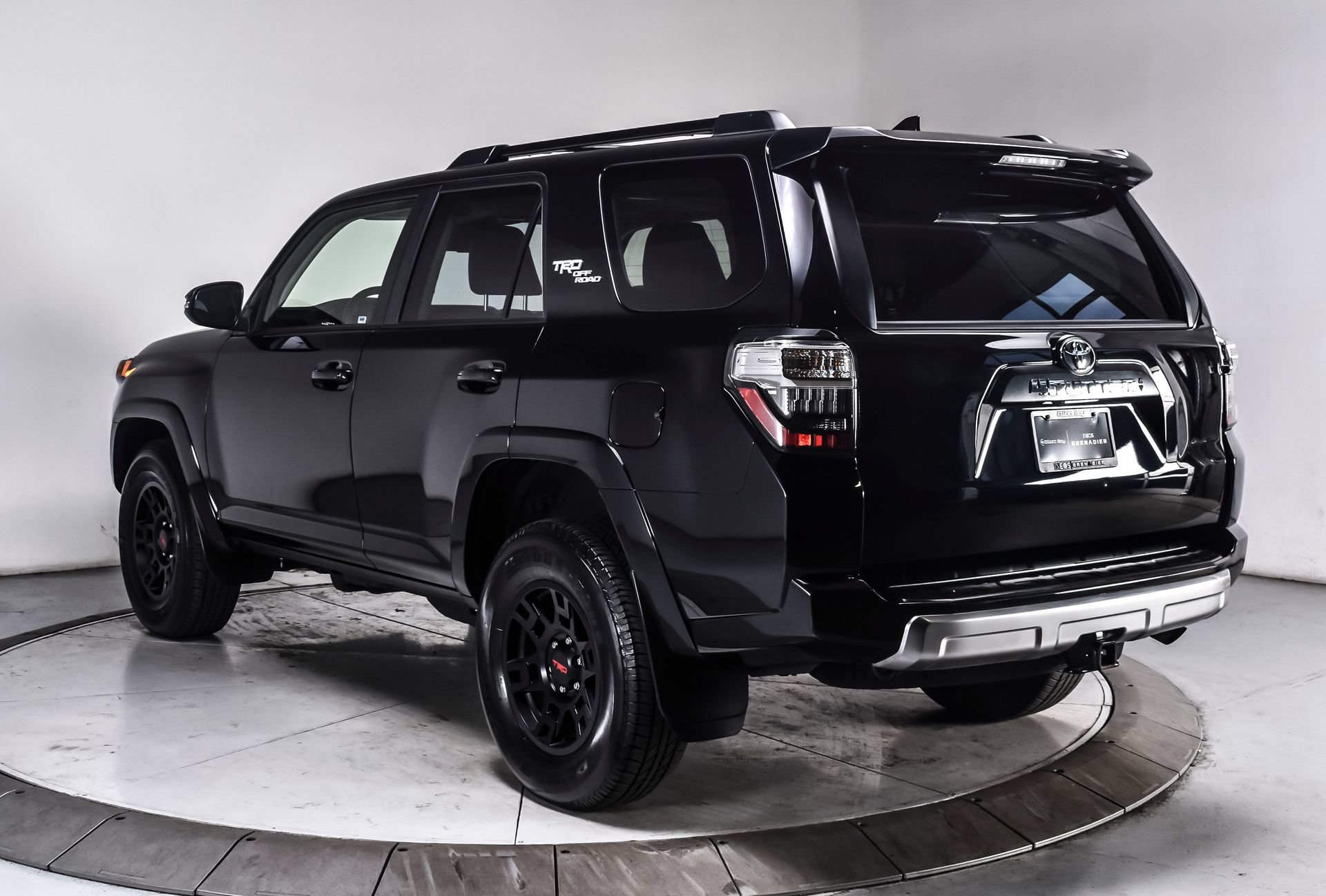 Used 2024 Toyota 4Runner TRD Off-Road Premium w/ Off Road Premium Plus Package AWD/4WD image 4