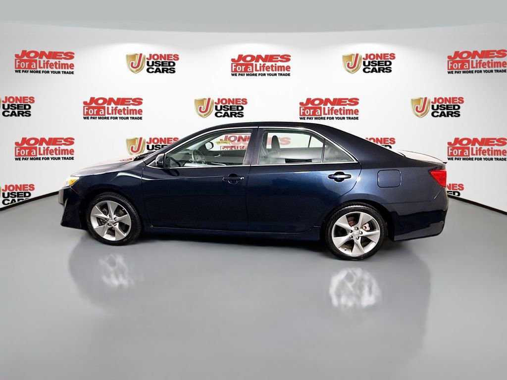 Used 2014 Toyota Camry SE FWD image 12