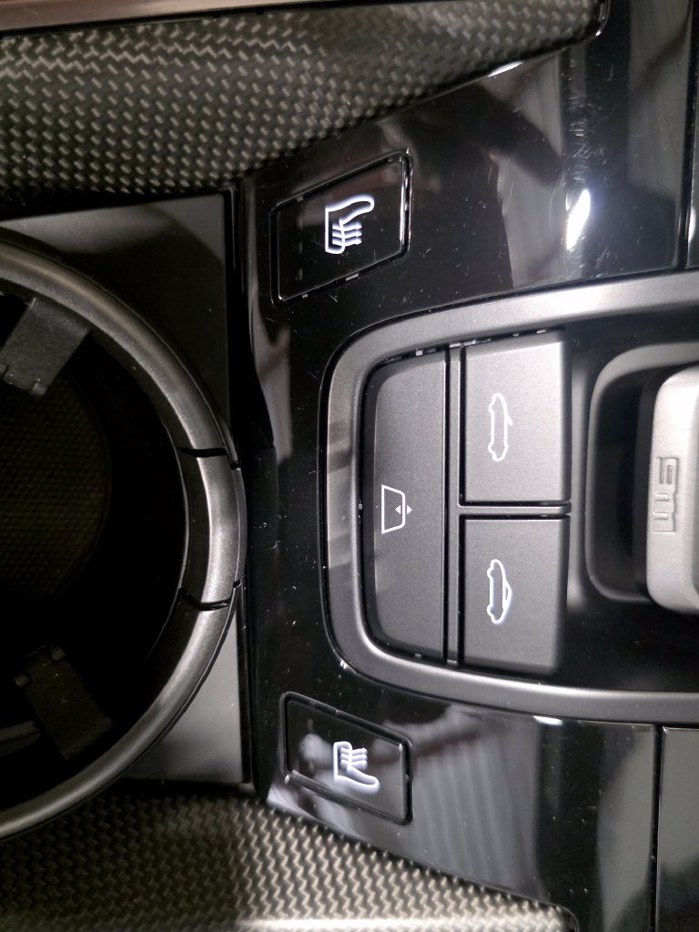 Certified 2025 Porsche 911 Turbo S AWD/4WD image 37