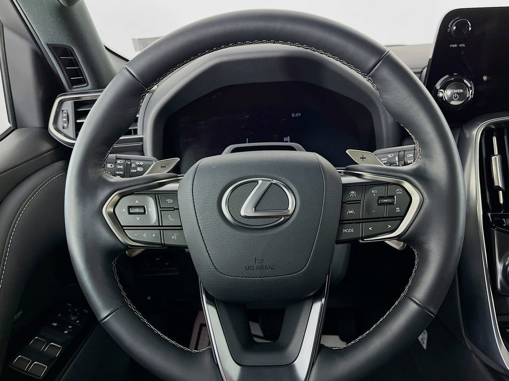 Used 2025 Lexus LX 700h Overtrail AWD/4WD image 14