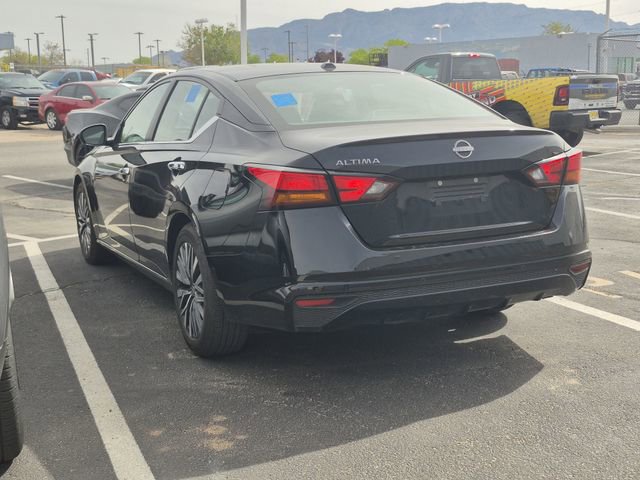 Used 2025 Nissan Altima 2.5 SV image 10