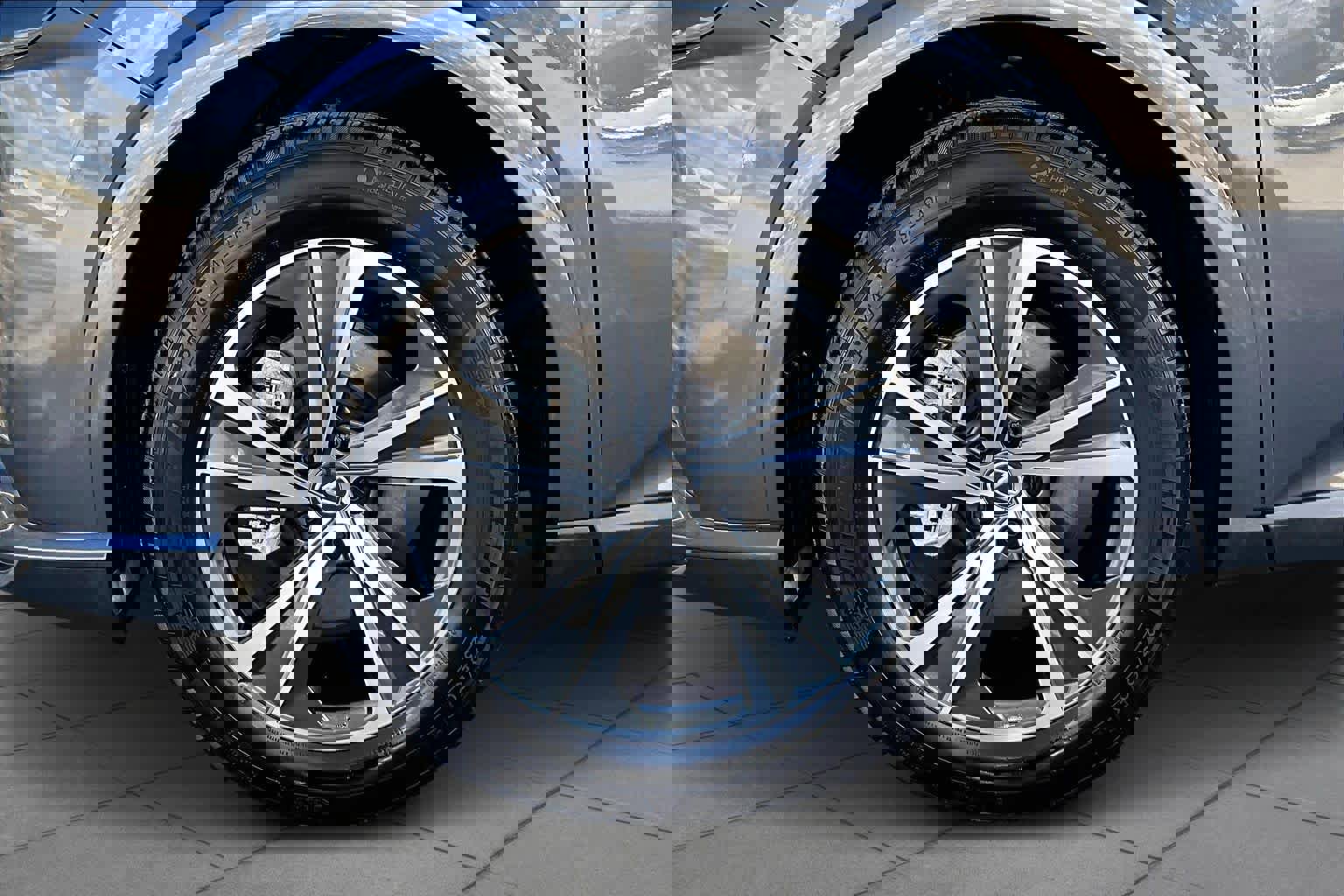 Used 2025 Lexus RX 350 FWD w/ Technology Package image 11