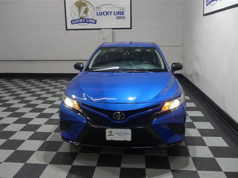 Used 2020 Toyota Camry SE image 3