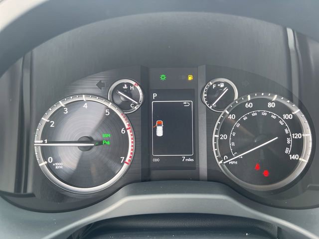 Used 2023 Lexus GX 460 Premium AWD/4WD image 15