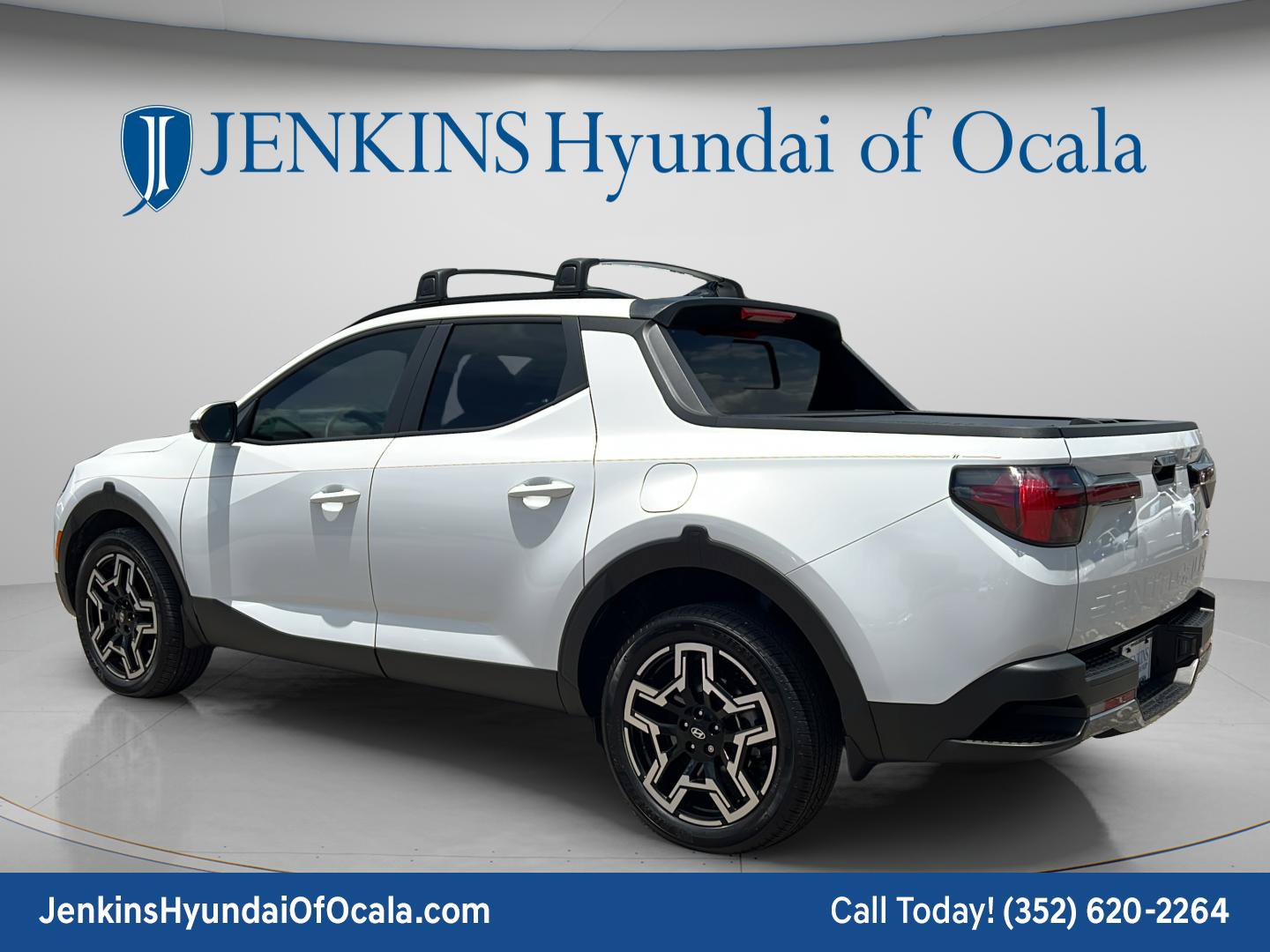 Certified 2025 Hyundai Santa Cruz Limited AWD/4WD image 5