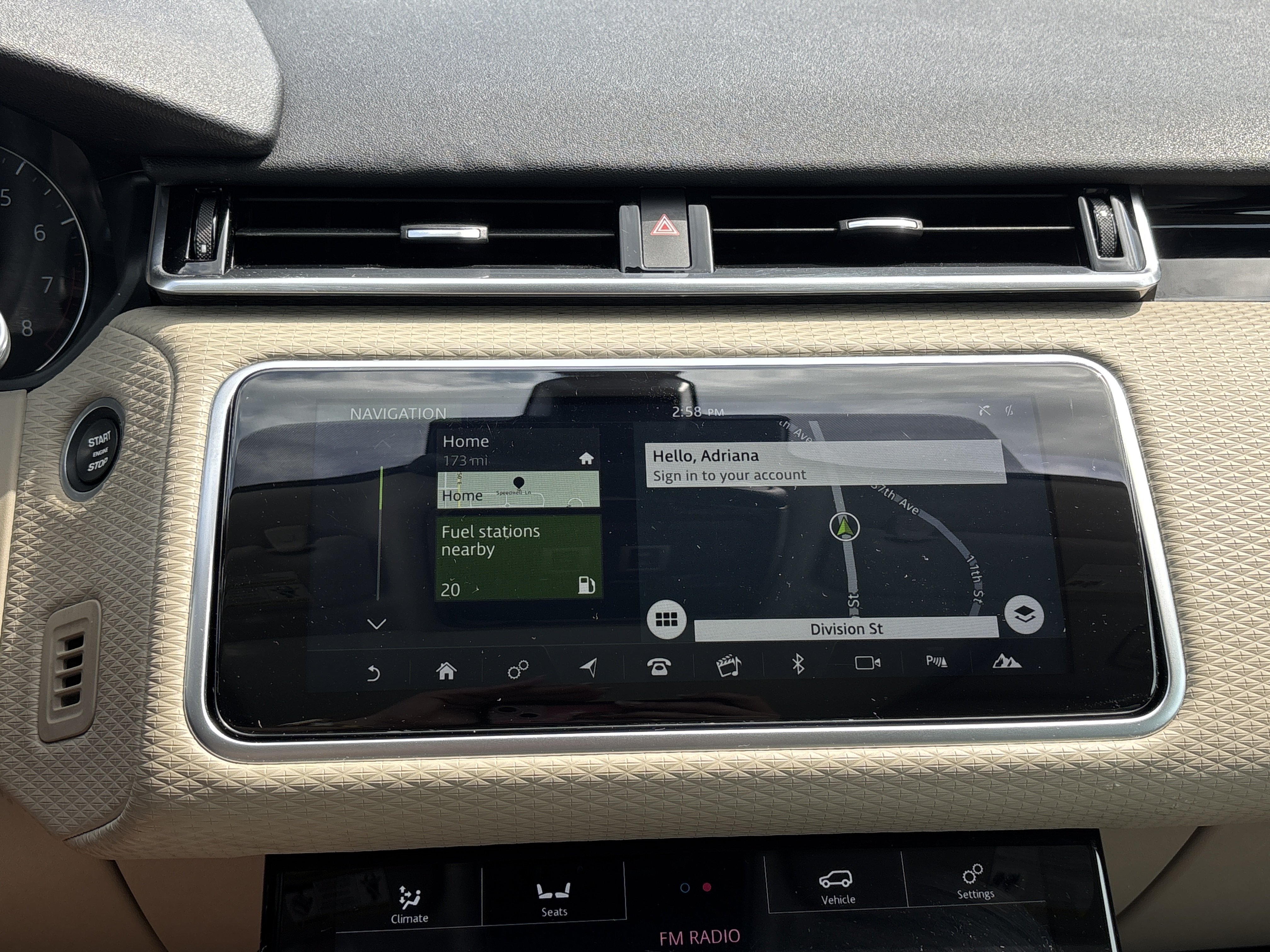 Used 2020 Land Rover Range Rover Velar S AWD/4WD image 23