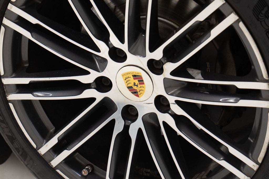 Used 2016 Porsche Panamera Edition image 65