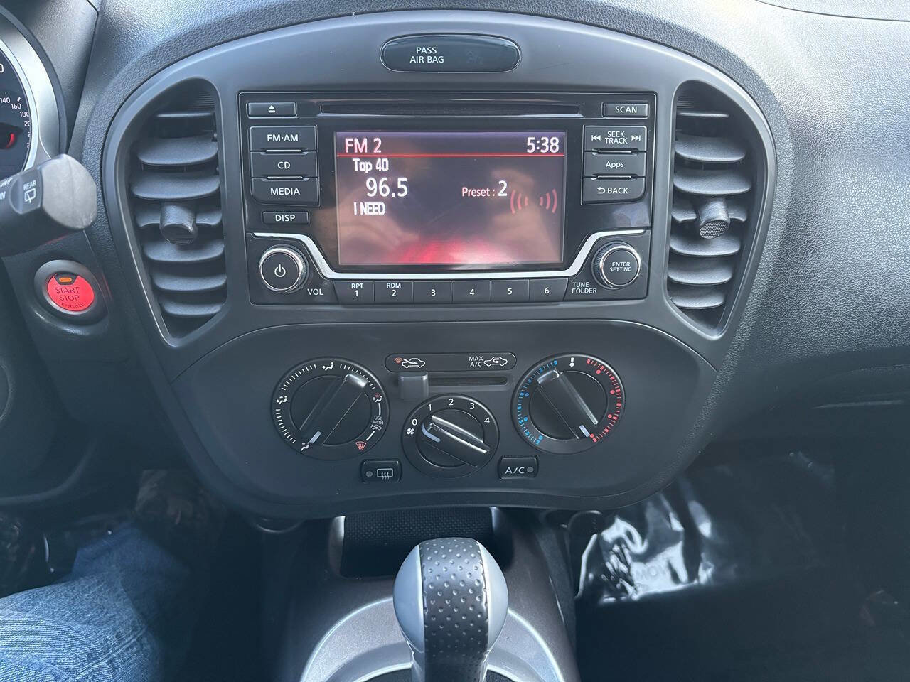 Used 2016 Nissan Juke S image 13