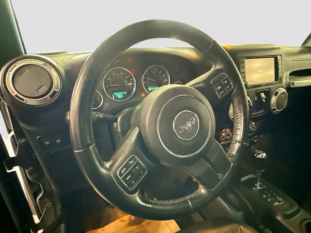 Used 2017 Jeep Wrangler Unlimited Rubicon w/ Connectivity Group image 12