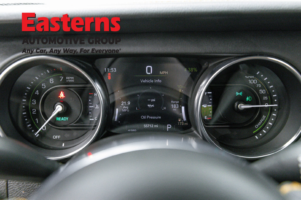 Used 2023 Jeep Wrangler Unlimited Sahara AWD/4WD image 20