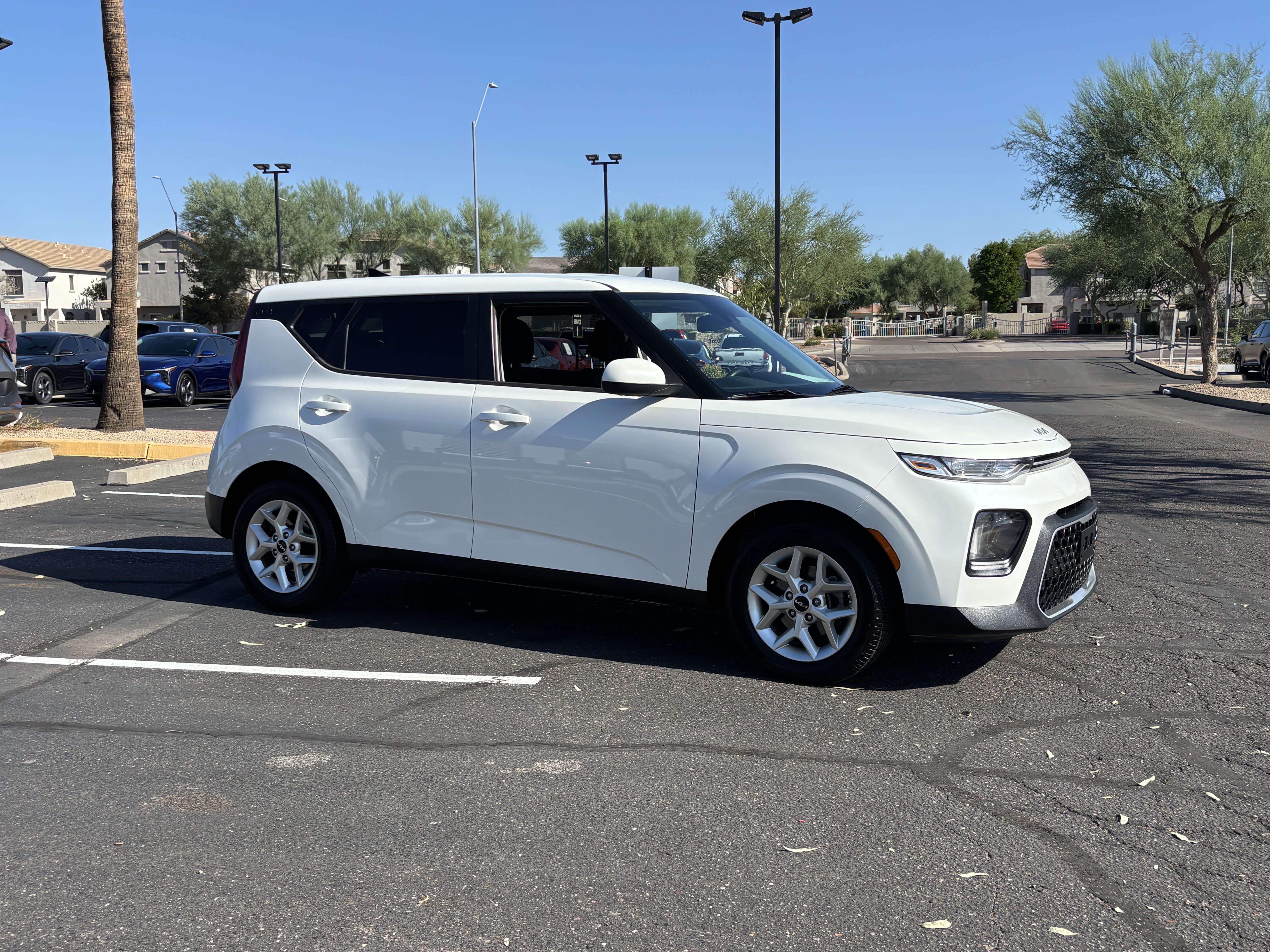 Certified 2022 Kia Soul LX w/ Technology Package FWD image 31