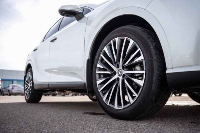 Used 2023 Lexus RX 350 AWD image 11