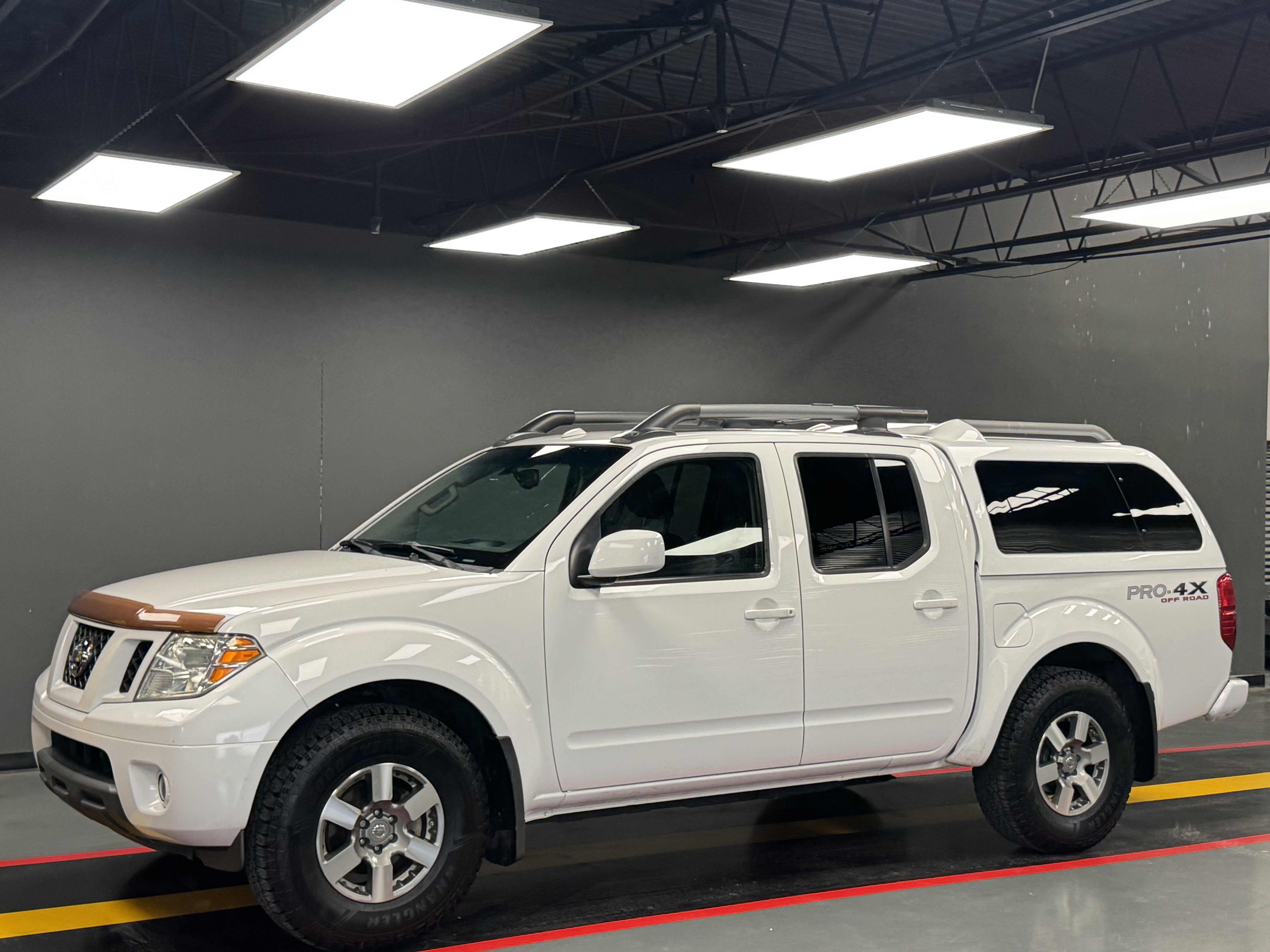 Used 2012 Nissan Frontier PRO-4X w/ Pro-4x Luxury Pkg AWD/4WD image 1