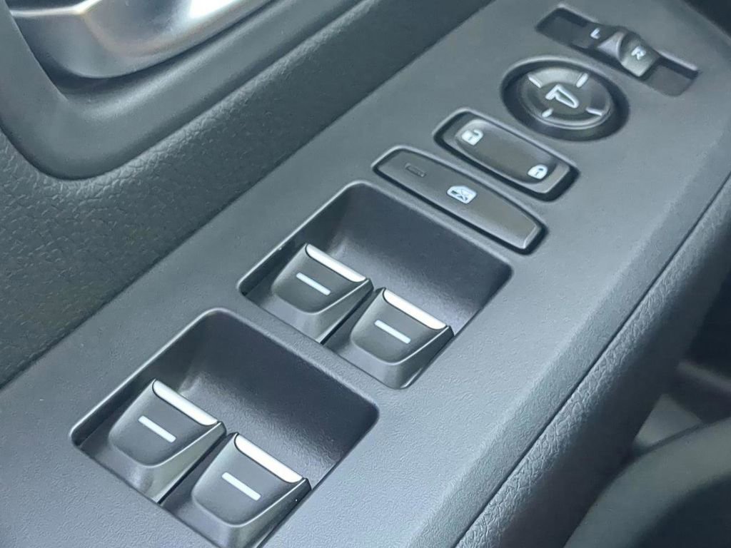 New 2026 Honda Pilot Sport image 23