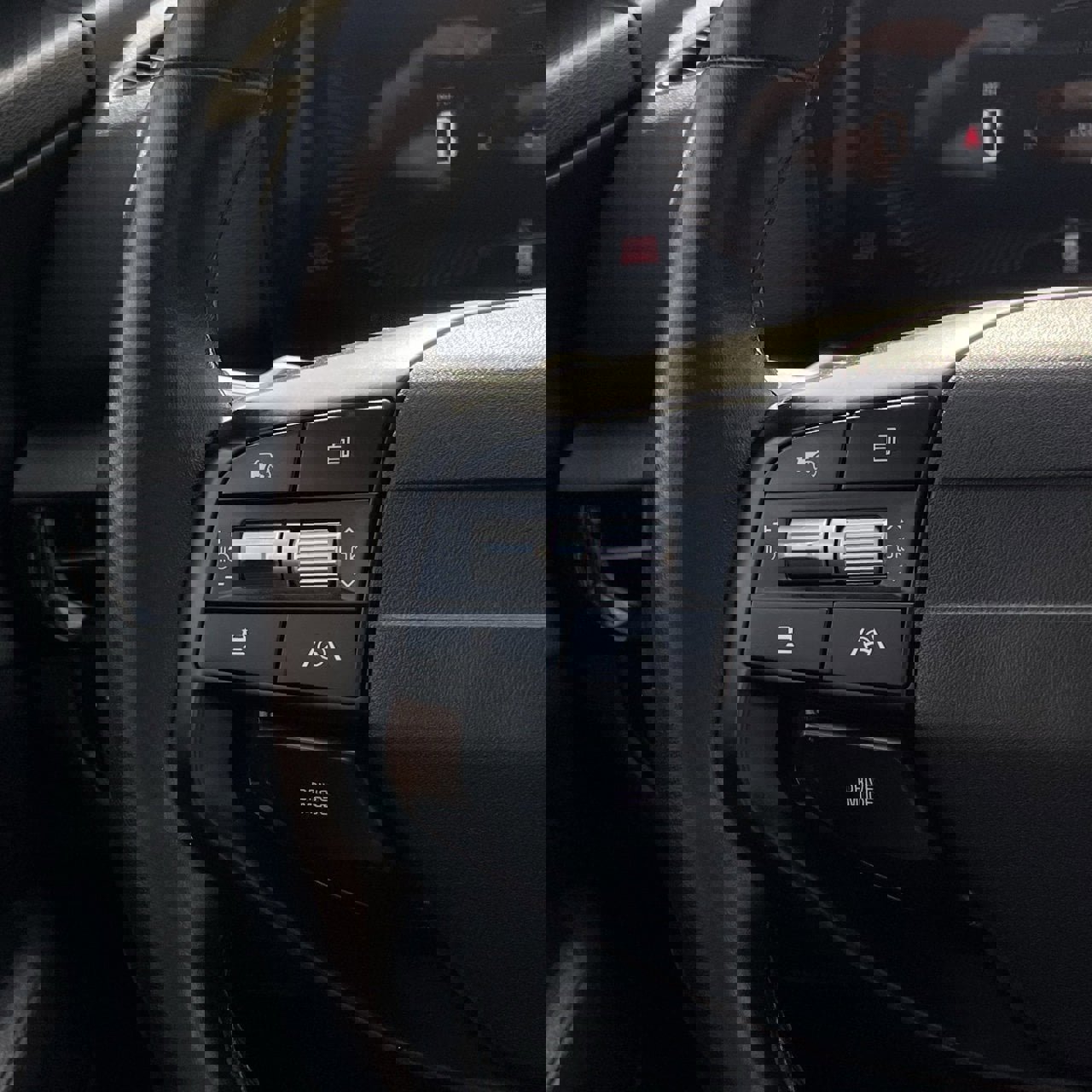 Used 2026 Kia Sportage LX image 13