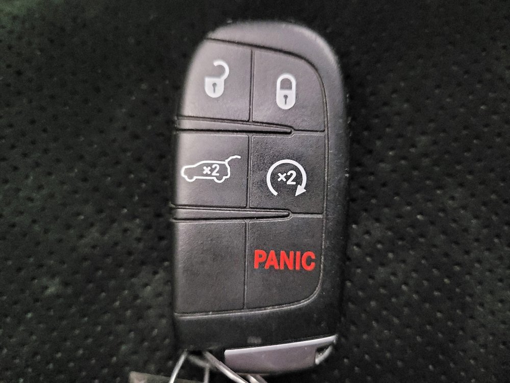 Used 2018 Jeep Grand Cherokee Altitude image 32