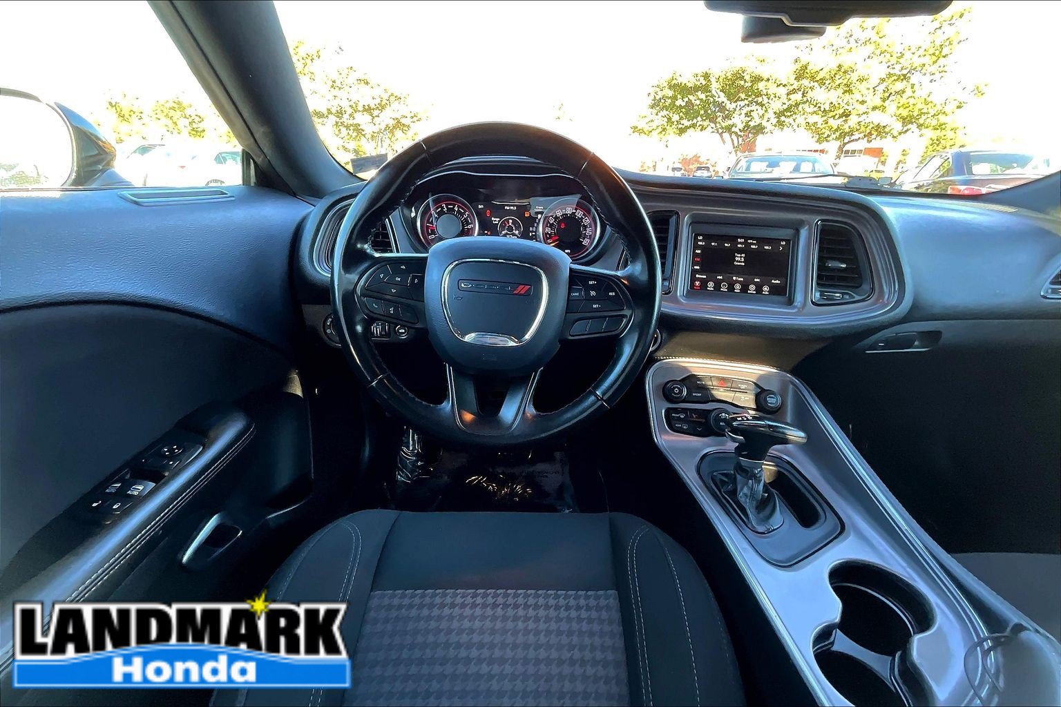 Used 2023 Dodge Challenger SXT RWD image 5