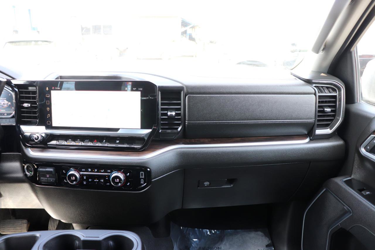 Used 2025 GMC Sierra 1500 SLT AWD/4WD image 18