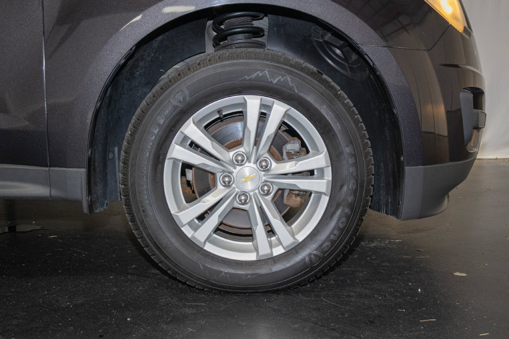 Used 2013 Chevrolet Equinox LT w/ Driver Convenience Package AWD/4WD image 6