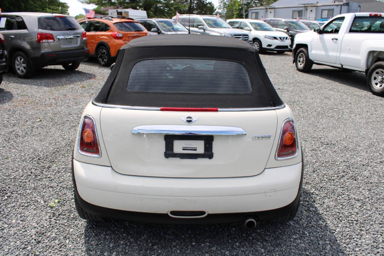 Used 2009 MINI Cooper Convertible FWD image 16