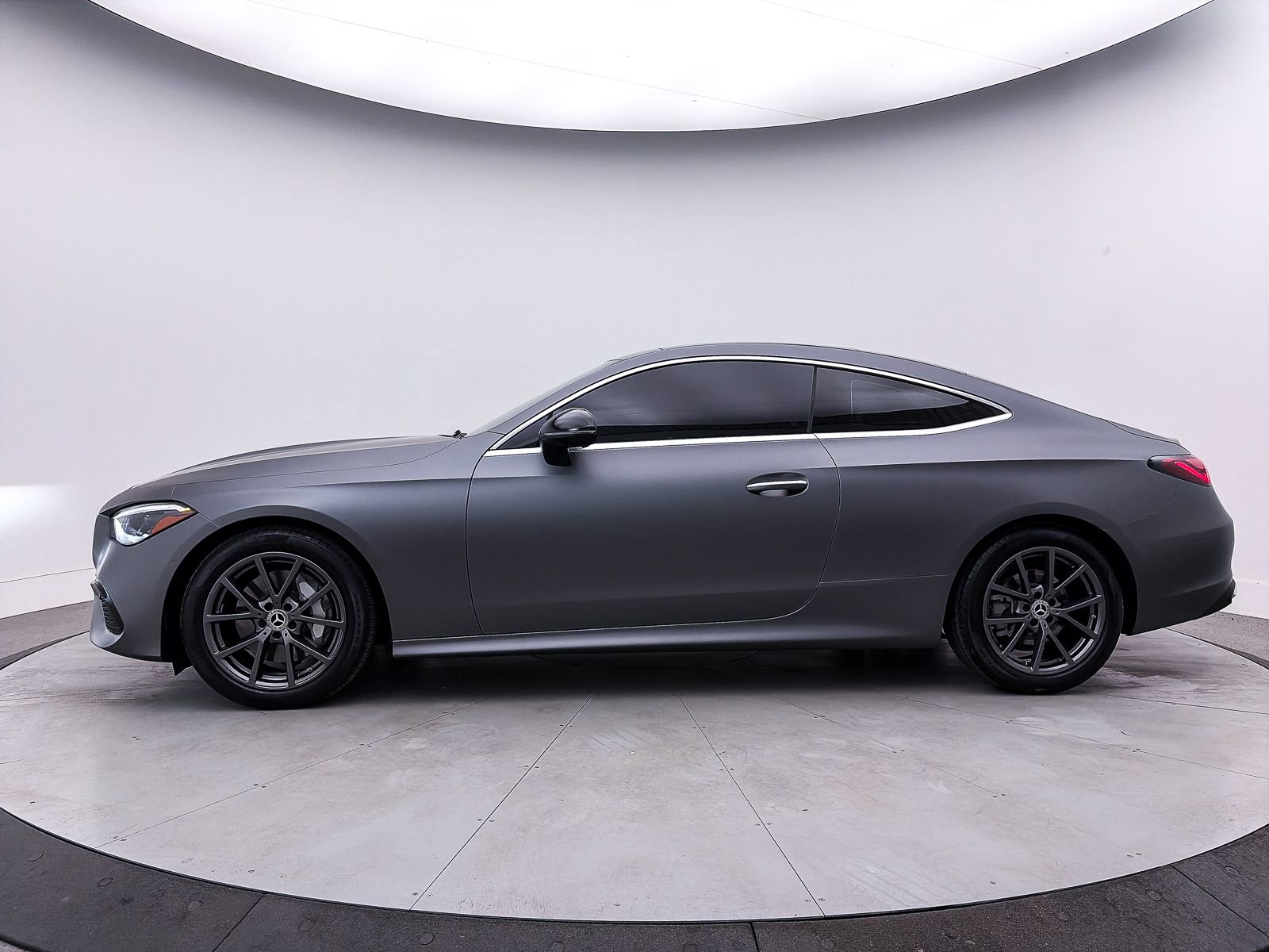 Used 2024 Mercedes-Benz CLE 300 4MATIC Coupe image 41