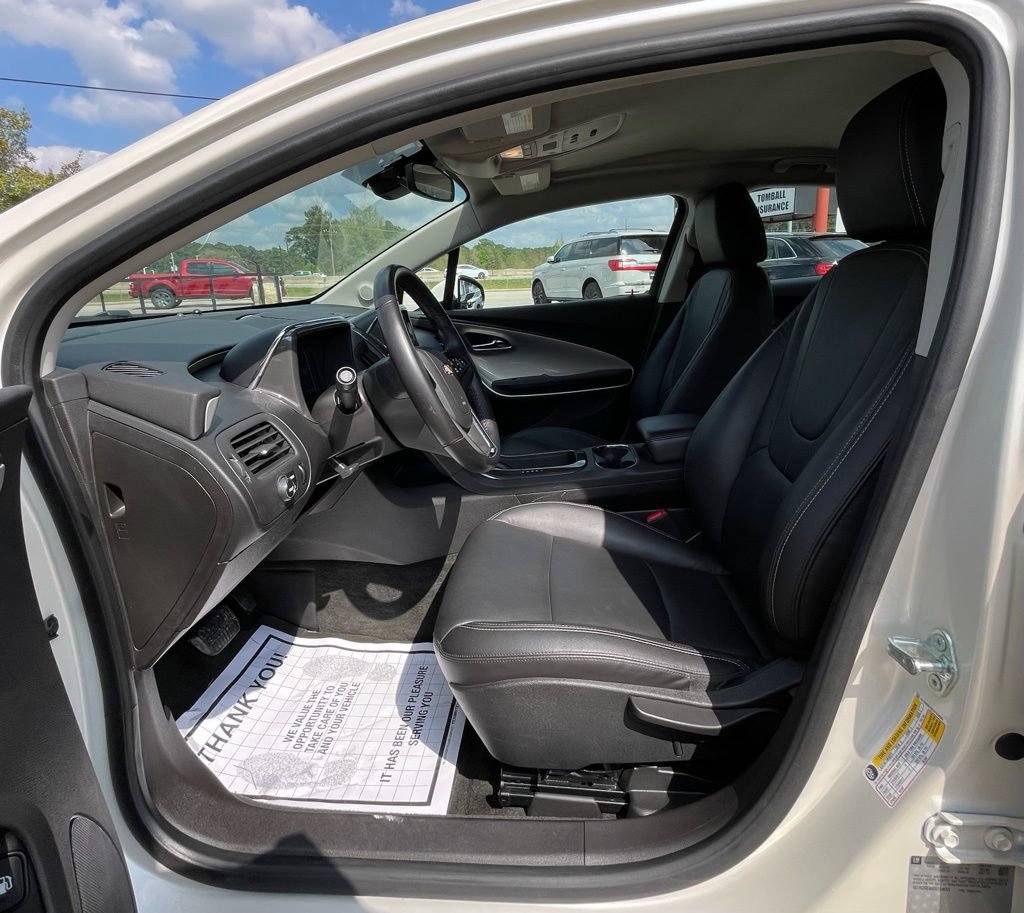 Used 2014 Chevrolet Volt Premium w/ Premium Trim Package FWD image 18
