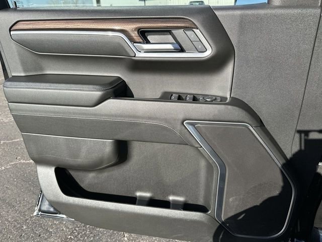 Used 2025 Chevrolet Silverado 1500 LT image 23