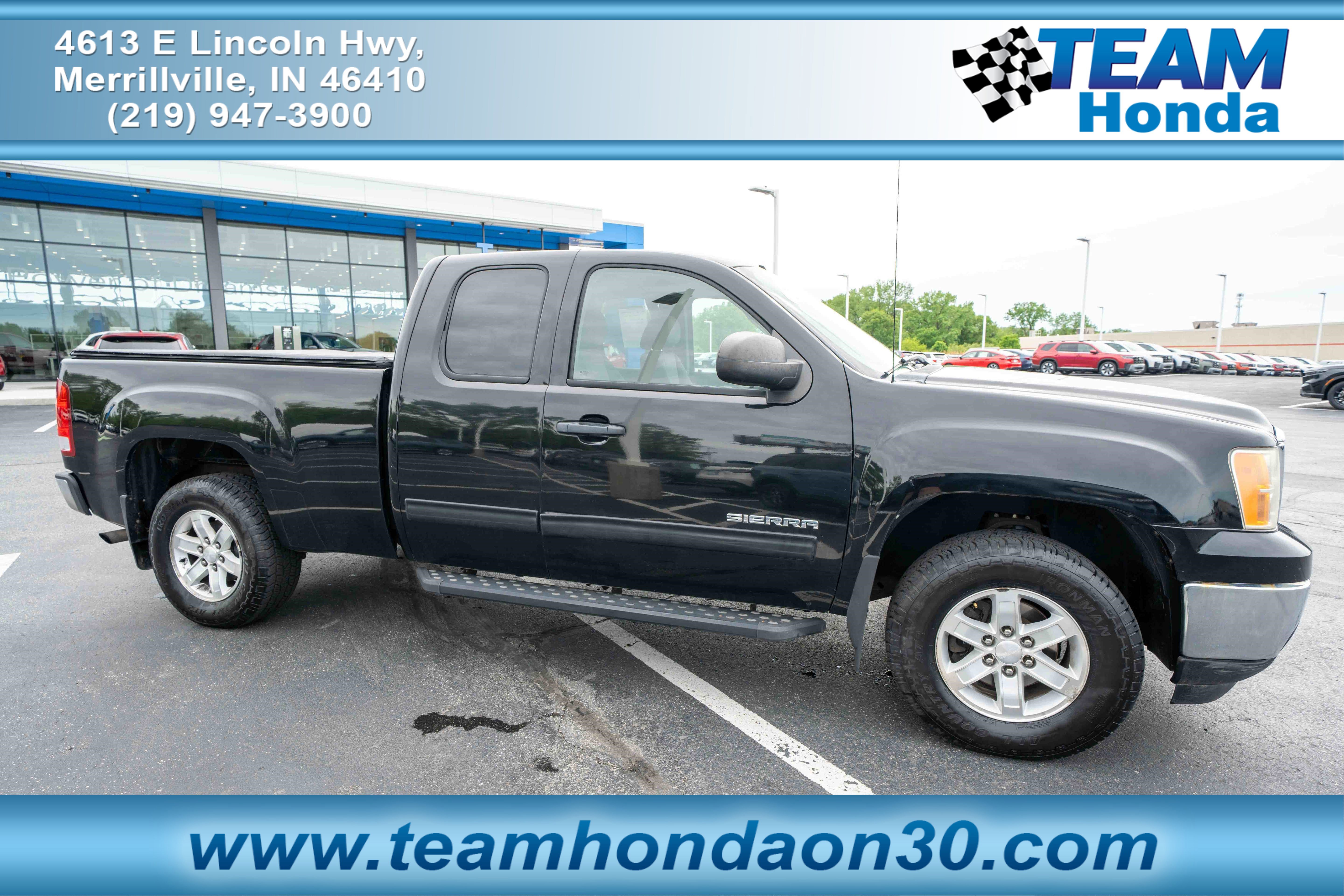 Used 2011 GMC Sierra 1500 SLE w/ Power Tech Package AWD/4WD image 1