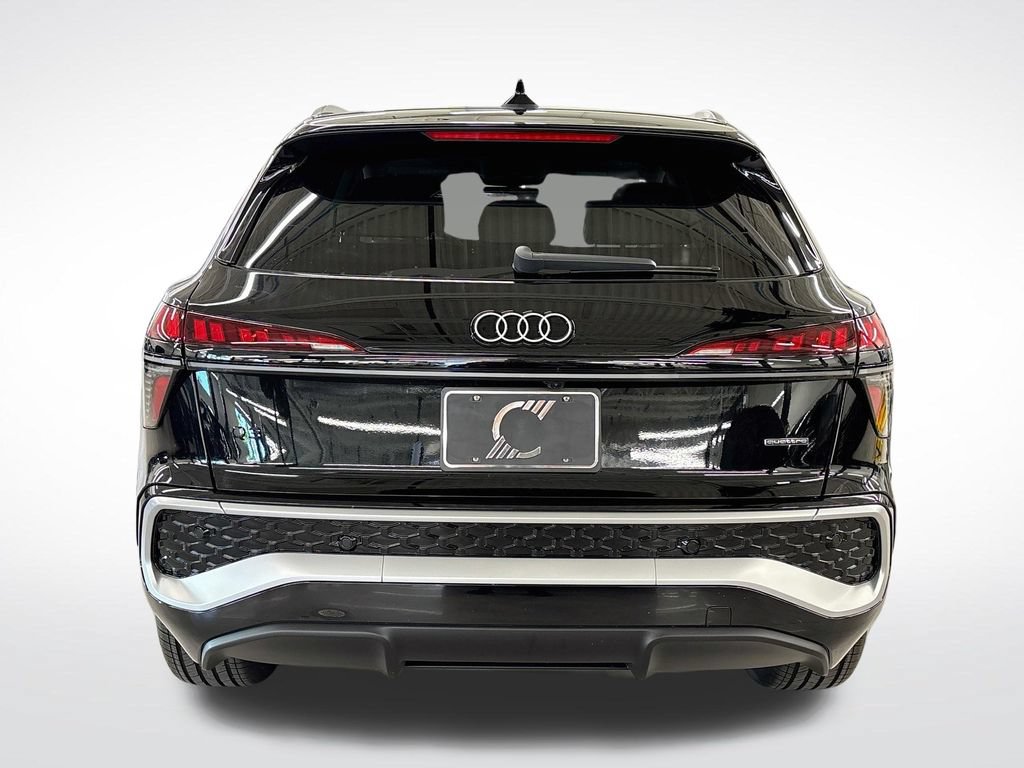 New 2026 Audi Q3 quattro 2.0T AWD/4WD image 4