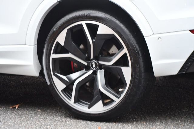 Used 2020 Audi RS Q8 w/ Carbon Optic Package image 23