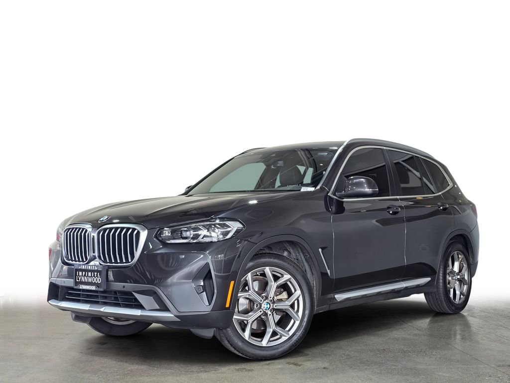Used 2022 BMW X3 xDrive30i w/ Premium Package 2