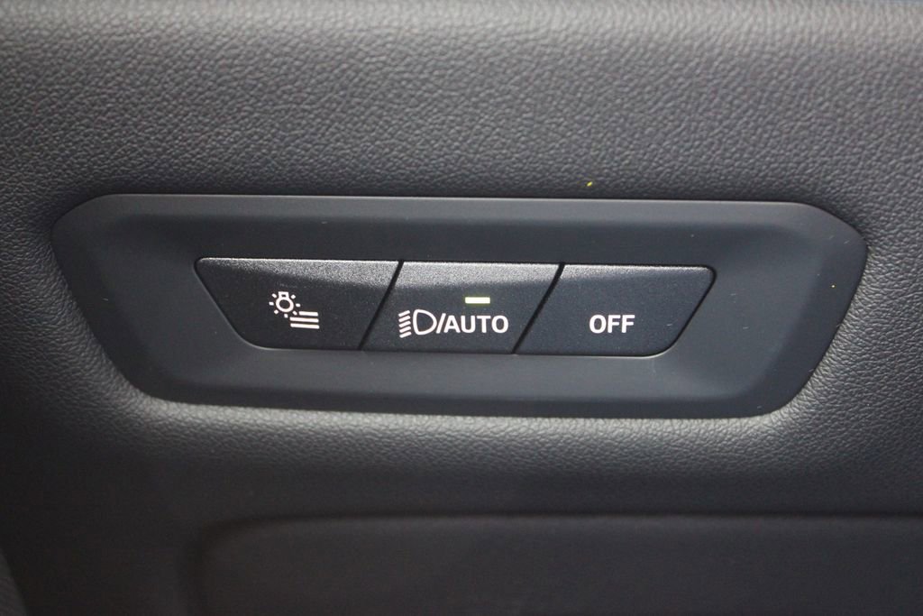 New 2026 BMW X5 xDrive40i w/ Executive Package image 52